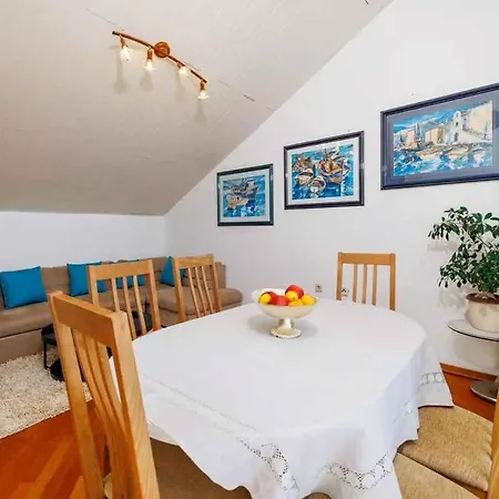 Appartement Near In 54913 Novi Vinodolski