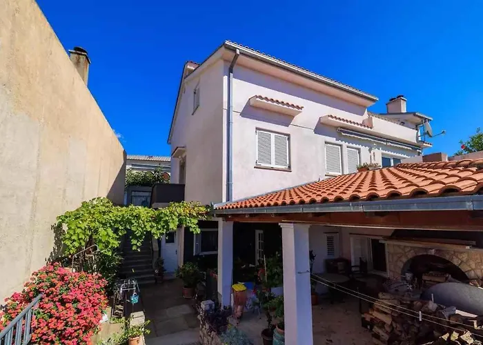 Appartement Near In 54913 Novi Vinodolski